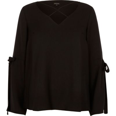 Black cross front split sleeve blouse